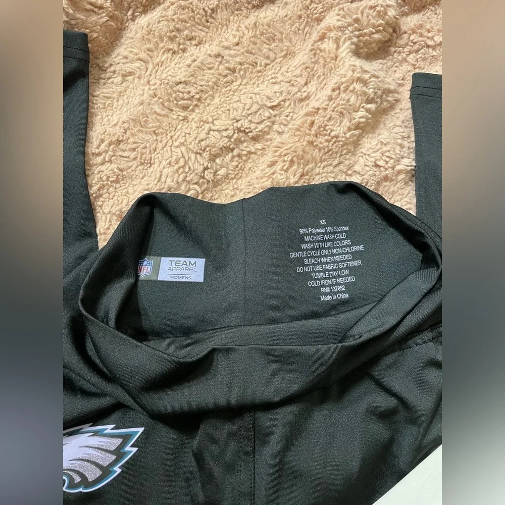 NWT NFL Eagles Football Black Athletic Leggings - Picture 4 of 4